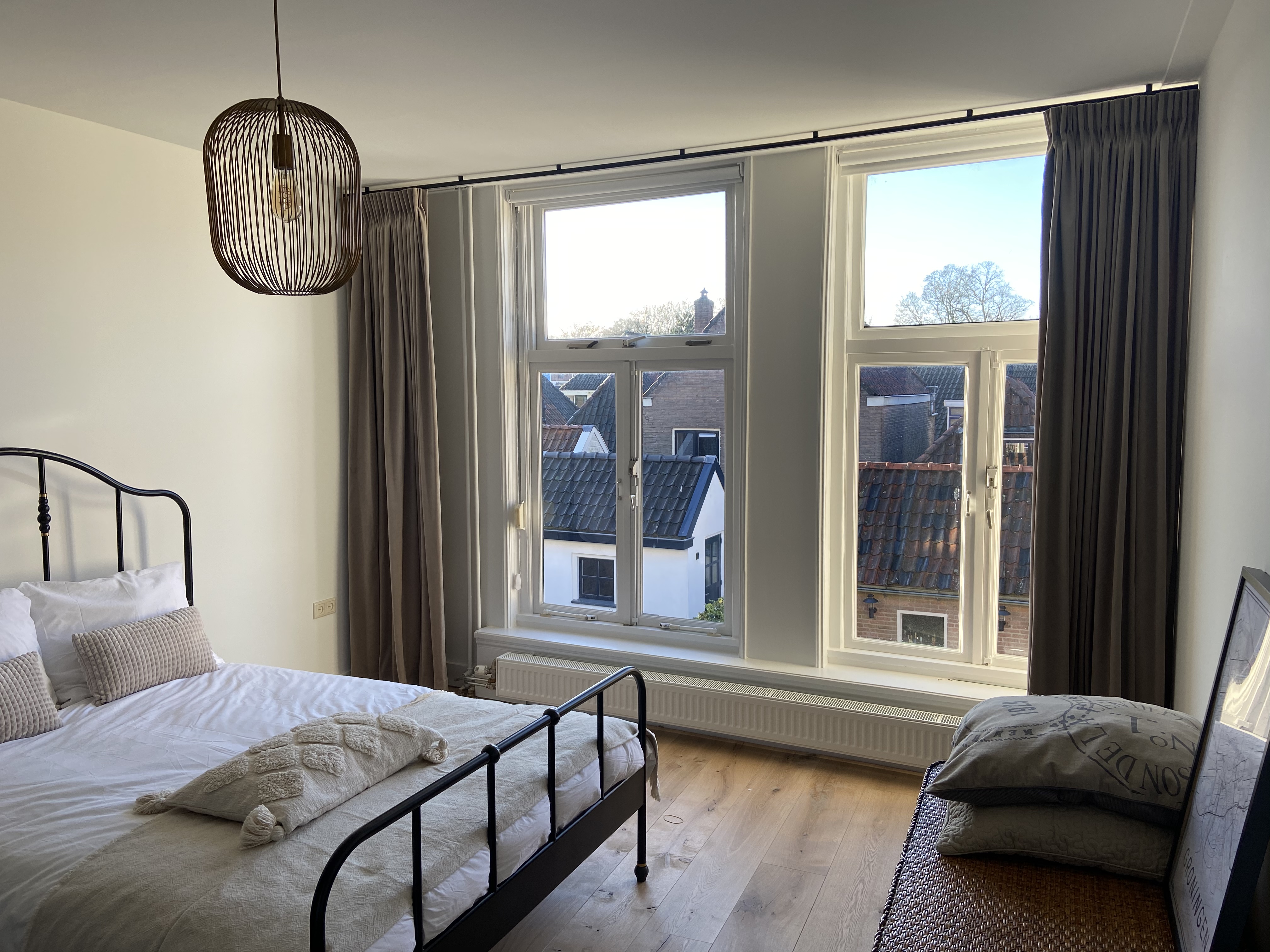 Sfeervolle woonkamer Fam Netjes