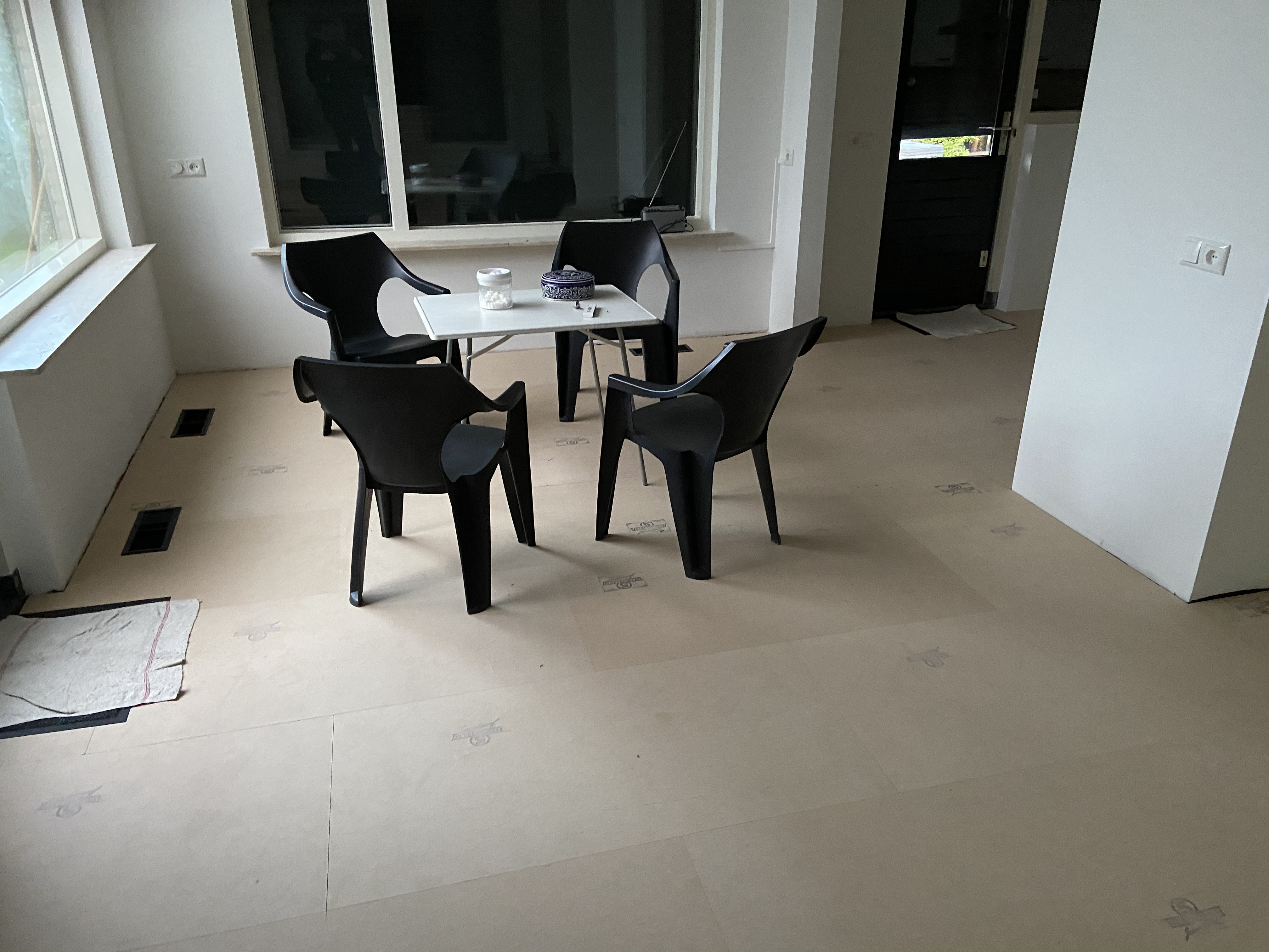 Vloer en tapijt en Raamdecoratie Fam Meerman