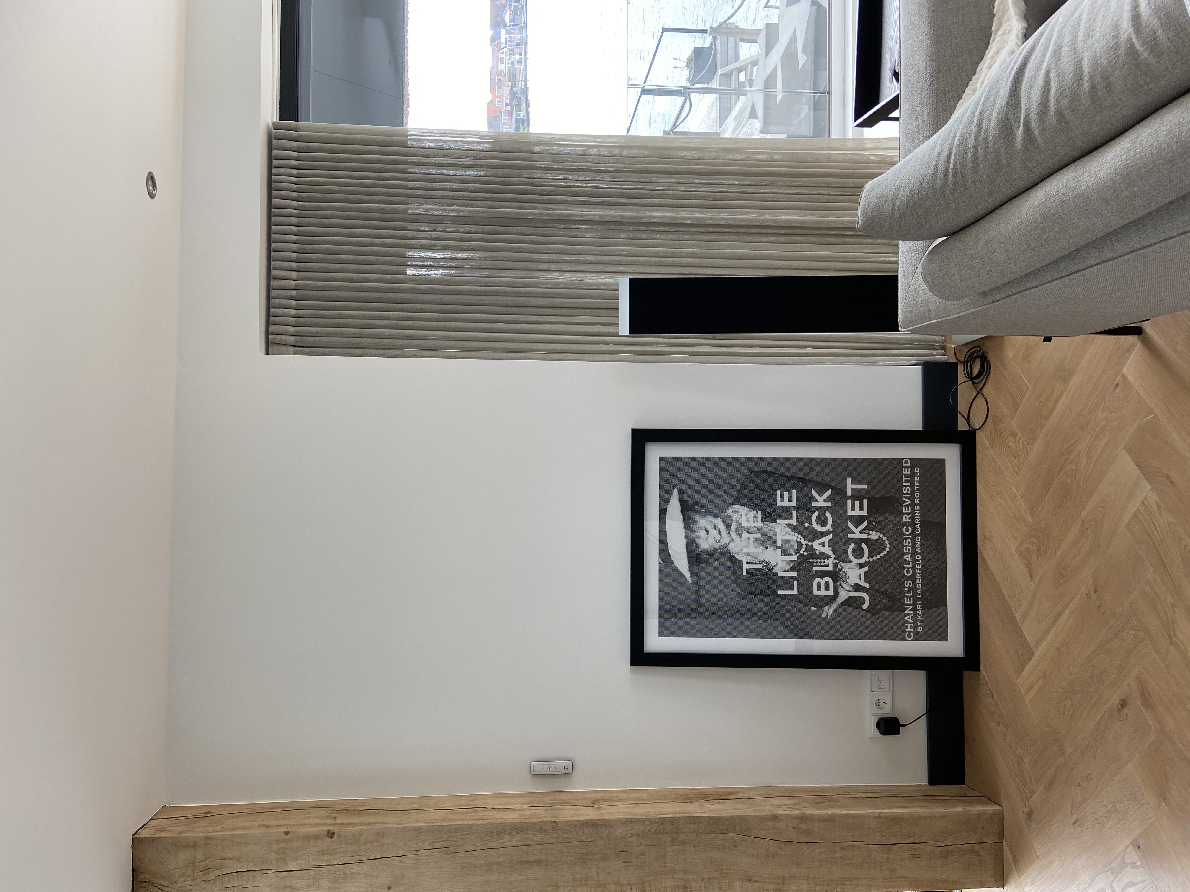 Op een prachtige locatie in Grafhorst mooie gordijnen gemonteerd