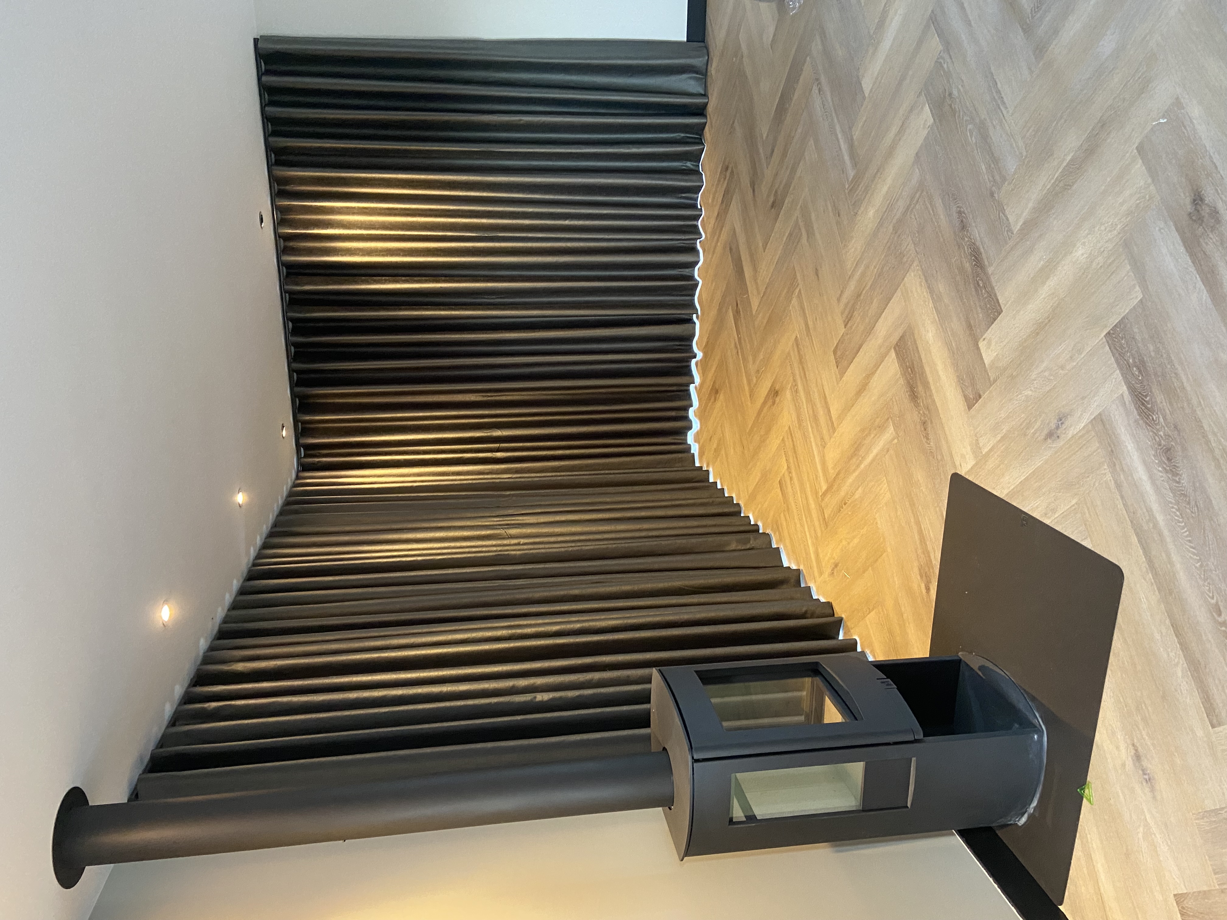 Visgraat vloer, overgordijnen en vitrages