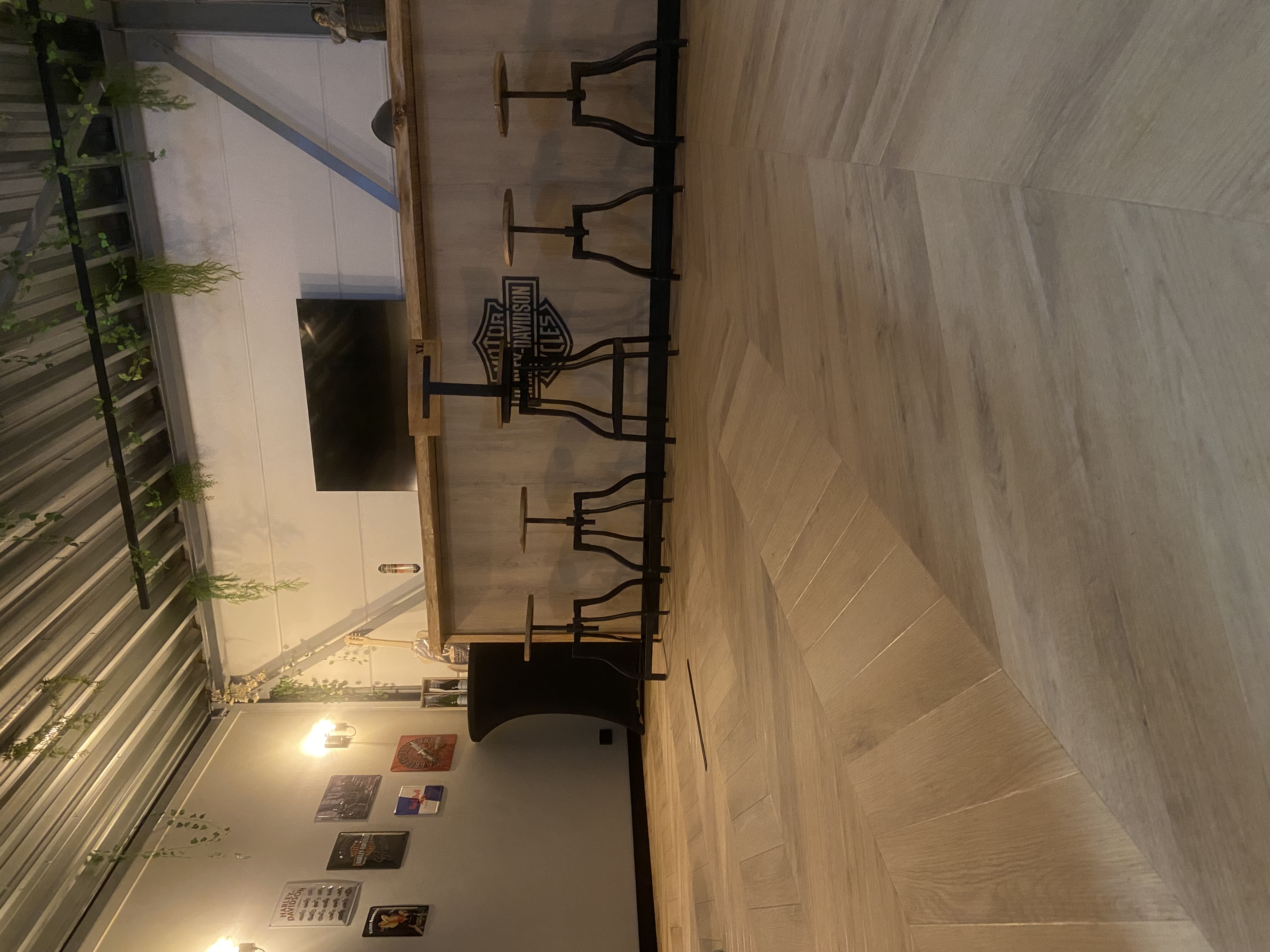 Pvc in kantine gelegd in Hongaarse punt