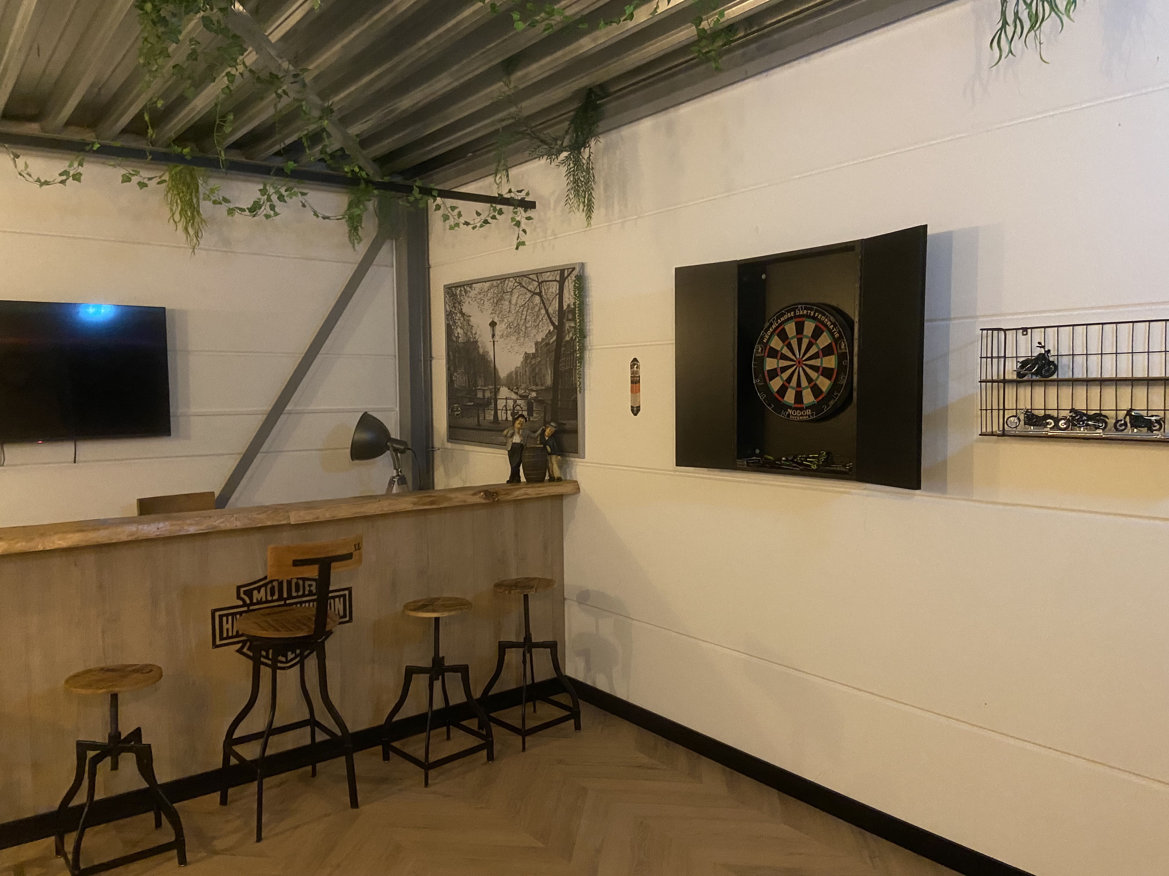 Pvc in kantine gelegd in Hongaarse punt