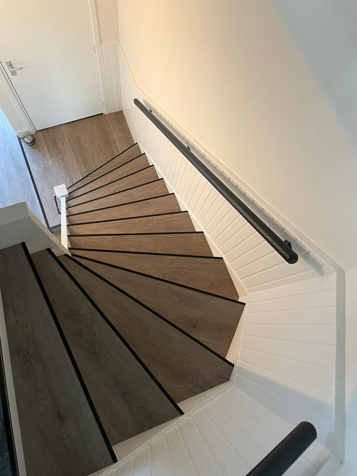 Woning en trap met pvc bekleed.