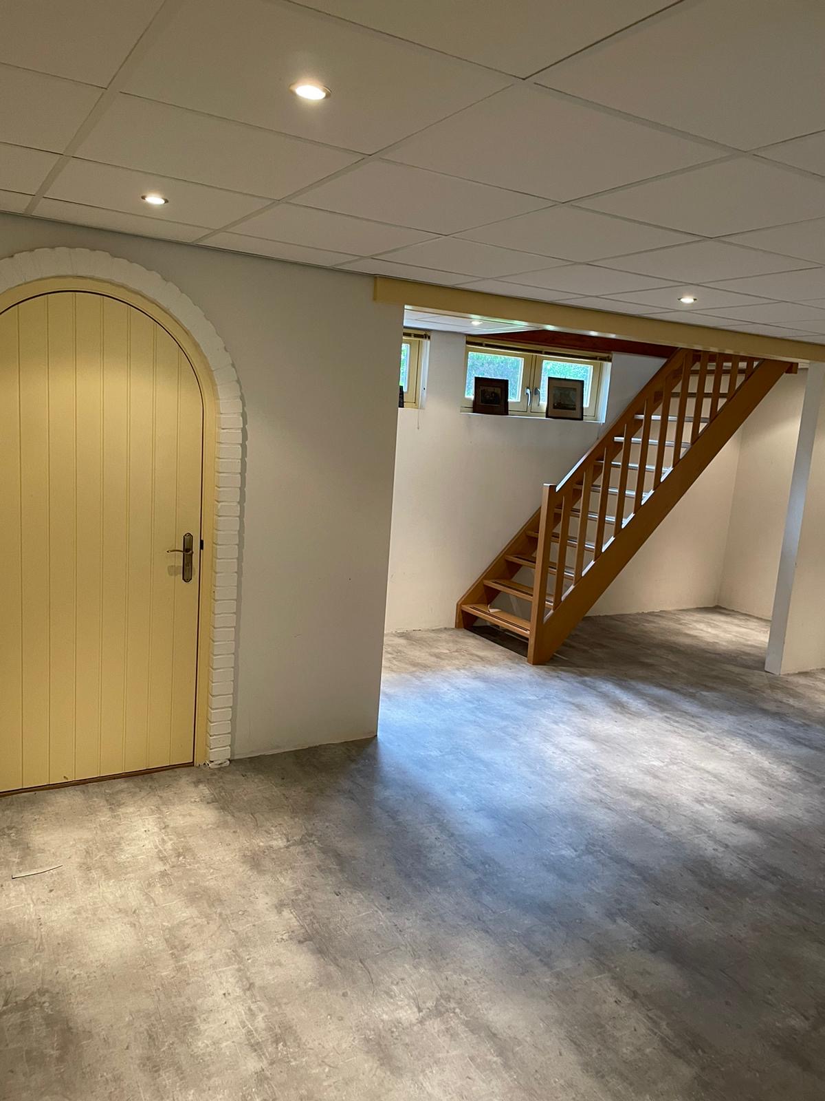 Beton vinyl in kelder