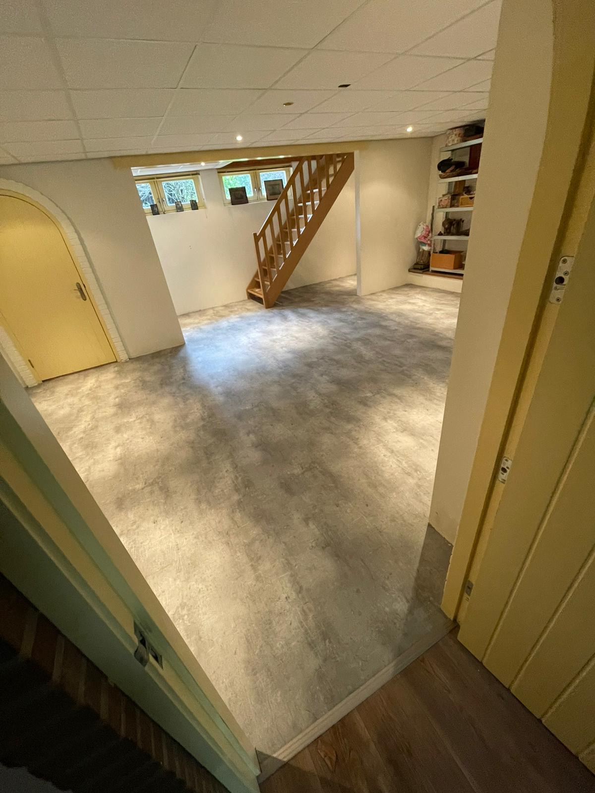 Beton vinyl in kelder