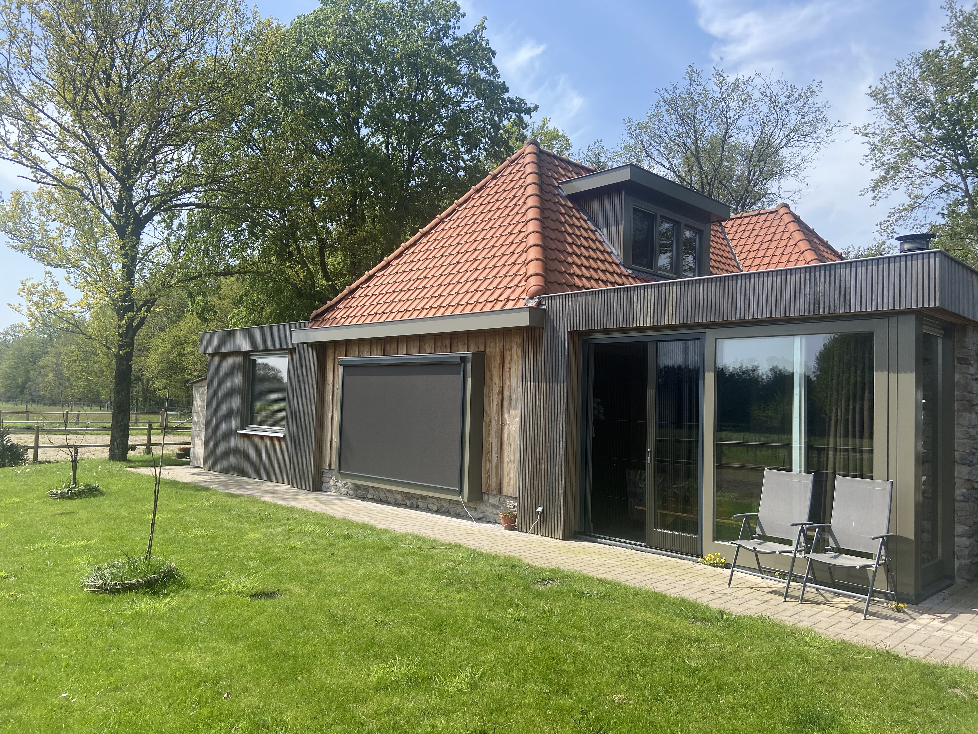 Screen en plissé hordeur gemonteerd