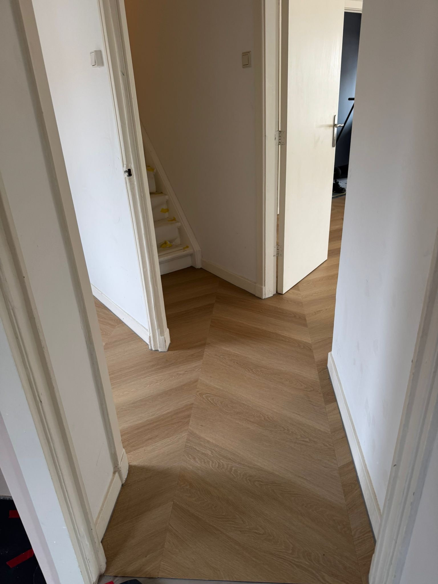 Pvc vloer gelegd in Hongaarse punt