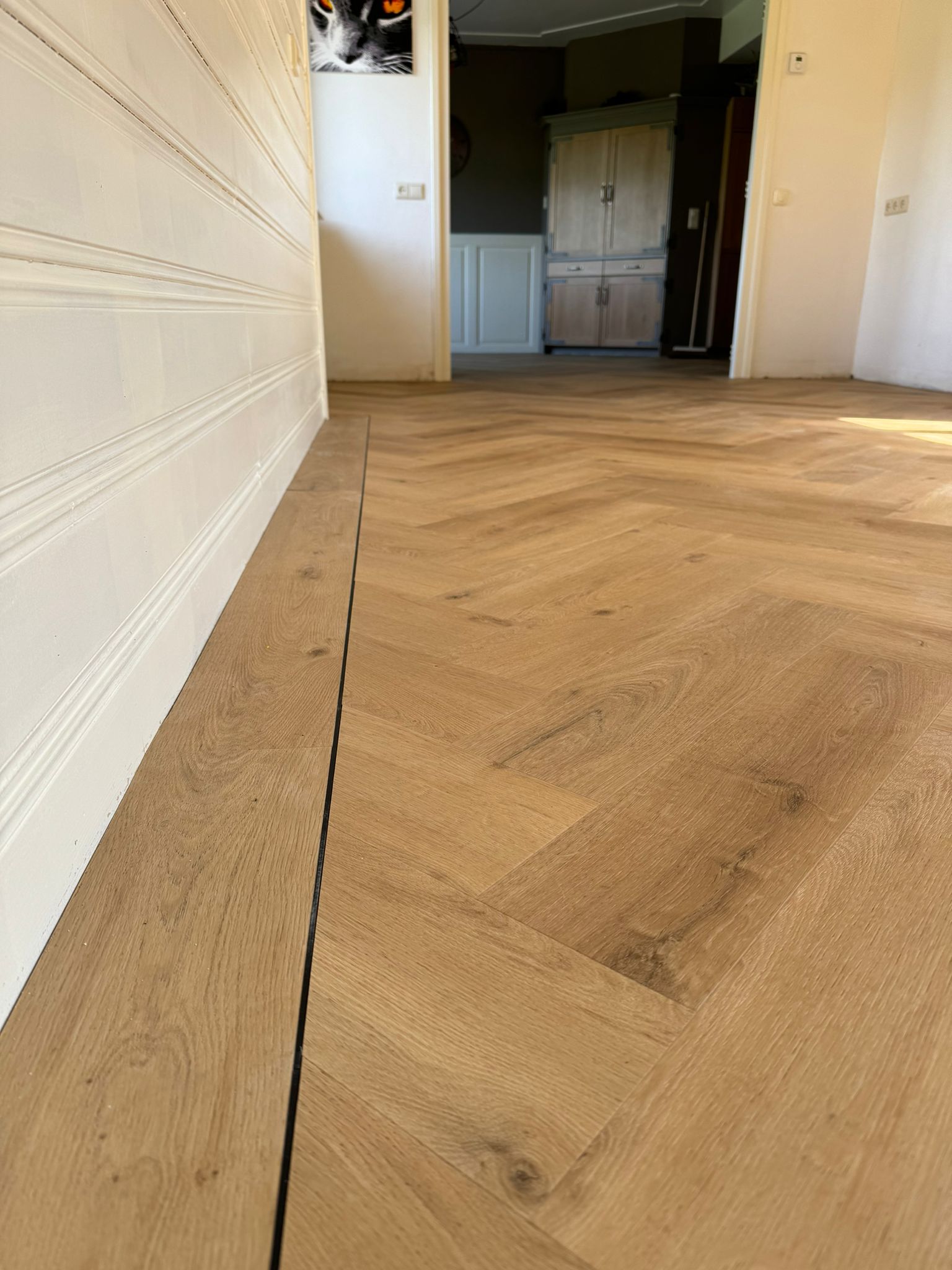 Pvc visgraat vloer met band en bies