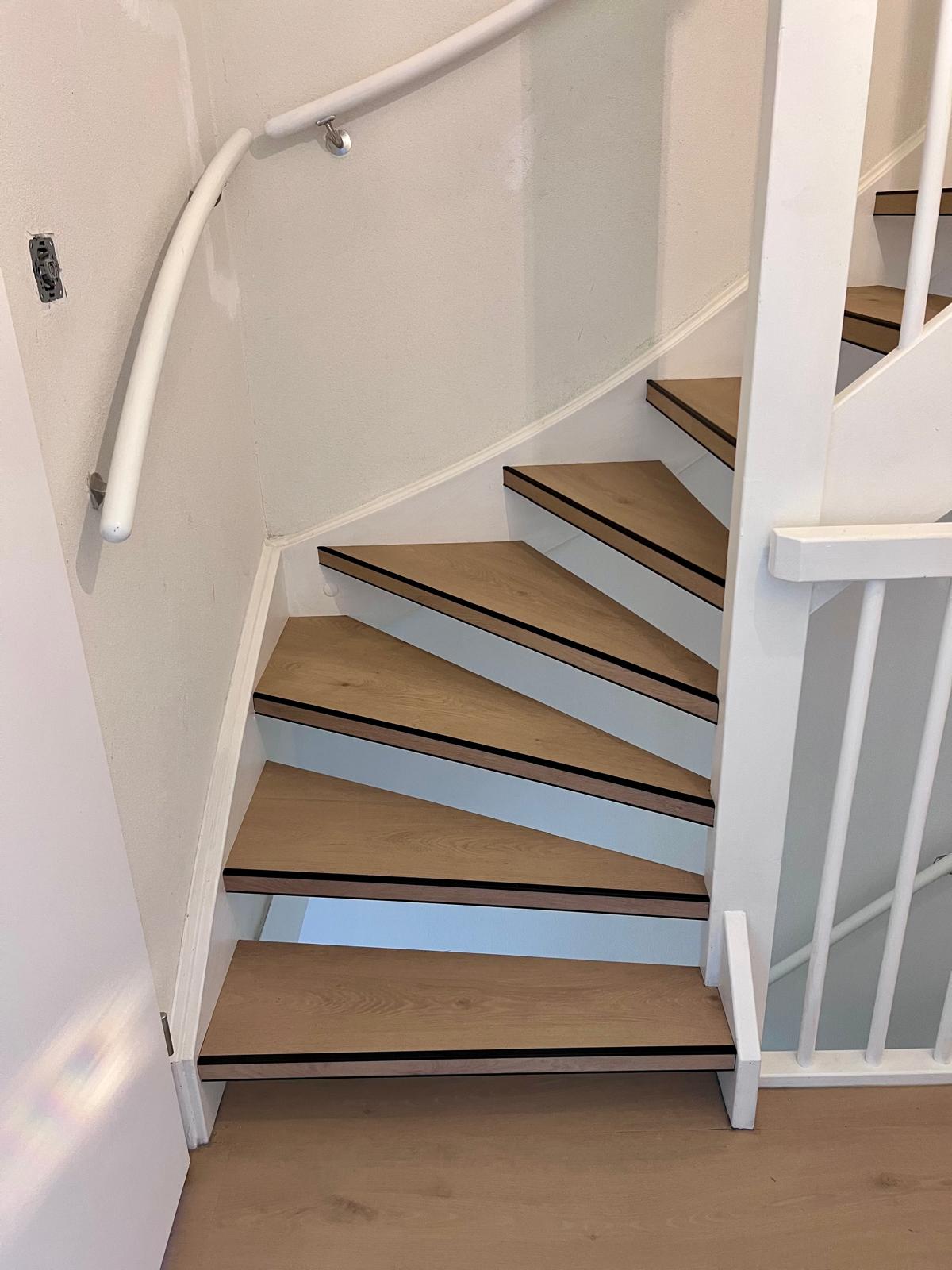 Trappen met pvc bekleed in Assen