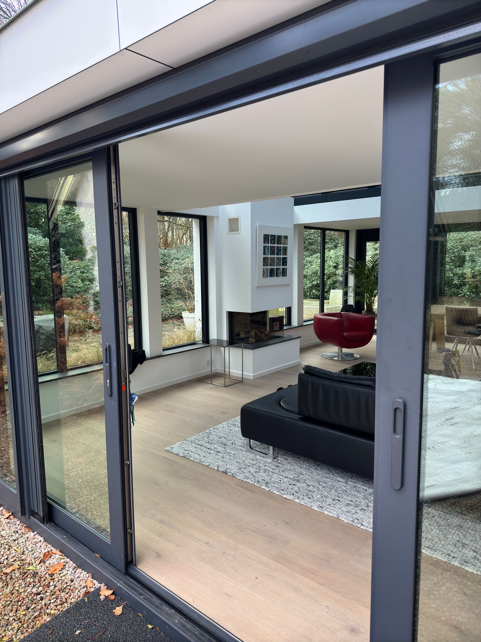 Pvc vloer over een gietvloer gelegd